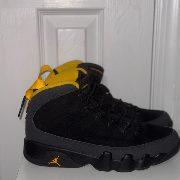 Jordan Other - Nike air Jordan 9 Retro Men's Sneakers in Black and Yellow
